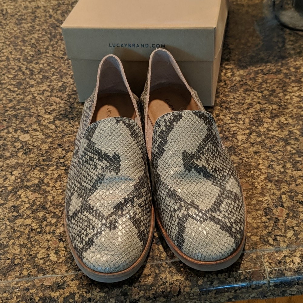 Lucky Brand slip on shoes 7 1/2 - Picture 1 of 7
